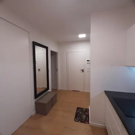 Miedzyleska Caffe Apartment *